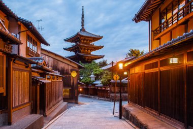 Japon pagoda görünümü