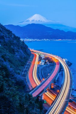Tomai Otoban ve Suruga Körfezi
