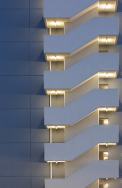 Apartman, yangın merdiveni