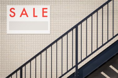 Satılık gerçek emlak işareti