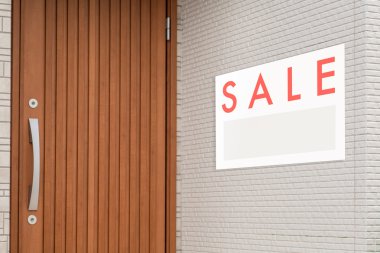 Satılık gerçek emlak işareti