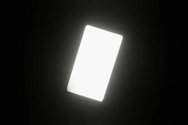 Smartphone Géométrique Avec Écran Blanc Vierge Led Lumineux Sur Fond — Photo