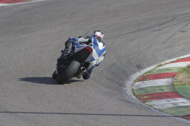 Brescia, İtalya 12 Ağustos 2016. Ücretsiz pratik motosiklet, Autodromo di şarap