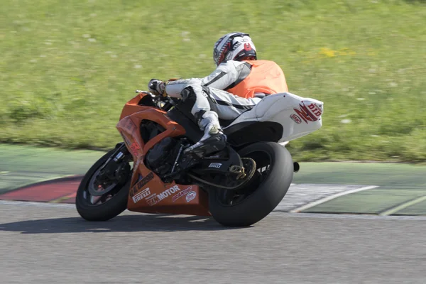 Brescia, Itália 12 de agosto de 2016. Moto de prática livre, Autodromo di Franciacorta — Fotografia de Stock