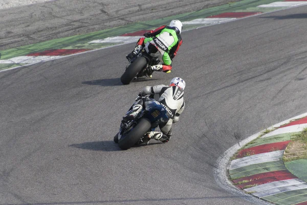 Brescia, Italië-12 augustus 2016. Vrije training motorfiets, Autodromo di Franciacorta — Stockfoto