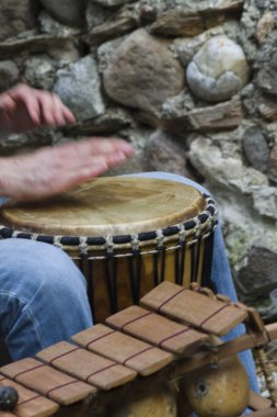 Drums και Percussions