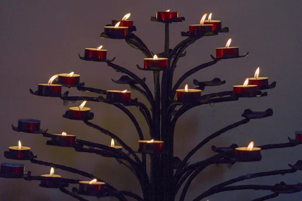 Velas en la iglesia —  Fotos de Stock