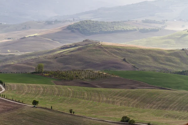 Heuvelachtig landschap — Stockfoto