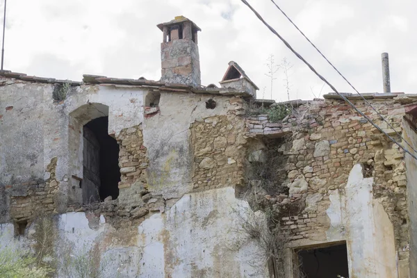 Pays abandonné et maison — Photo