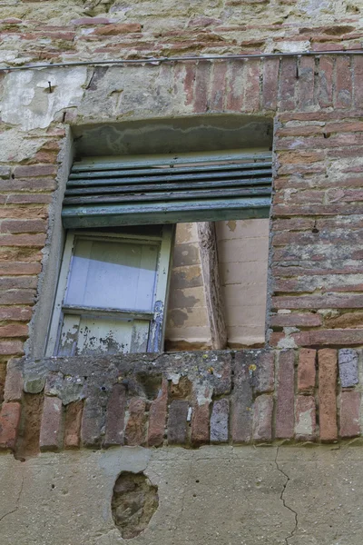 Pays abandonné et maison — Photo