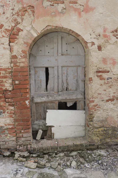 Casa abandonada —  Fotos de Stock