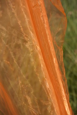 Bahçedeki çadırda