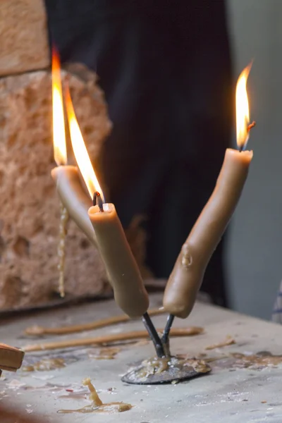 Candles in the hut — Stock Photo, Image