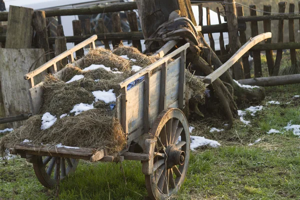 Old wooden cart — Stock Photo, Image