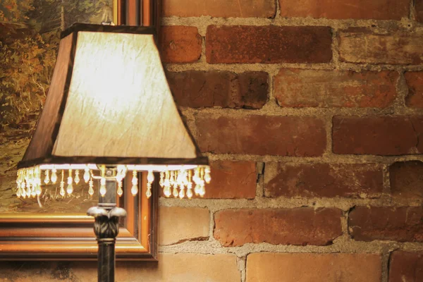 Gammal lampa i huset — Stockfoto