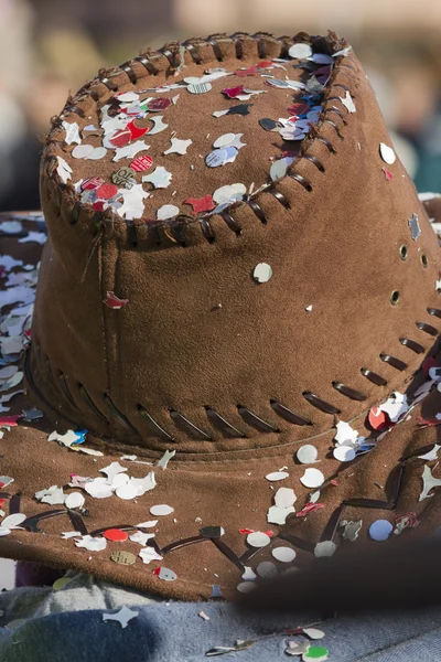 Confete no chapéu para o carnaval — Fotografia de Stock
