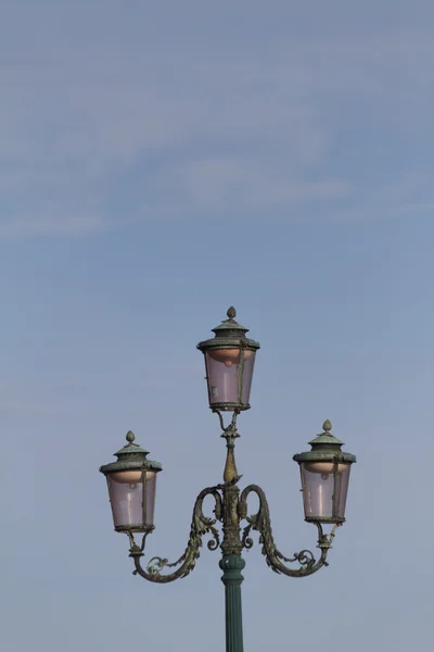 Oude lamp — Stockfoto