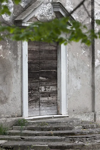Stare drzwi — Zdjęcie stockowe
