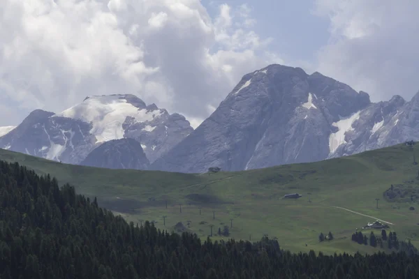 景观石山 — 图库照片