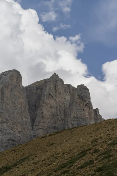 Paisagem montanha rochosa — Fotografia de Stock