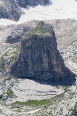 Buzul dağ manzarası