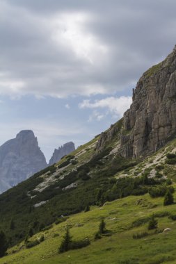 Manzara kayalık dağ