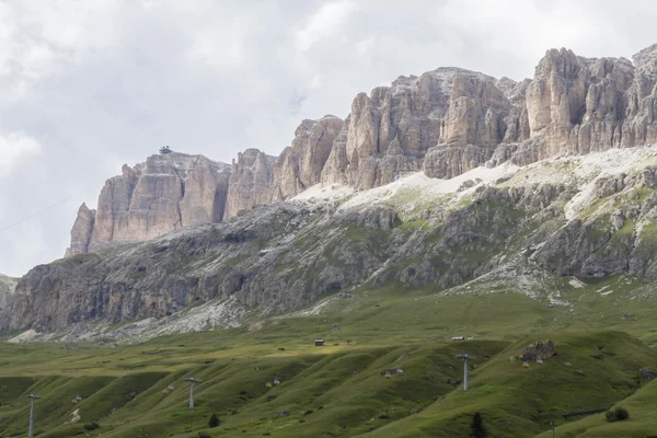 Landschap rotsachtige berg — Stockfoto