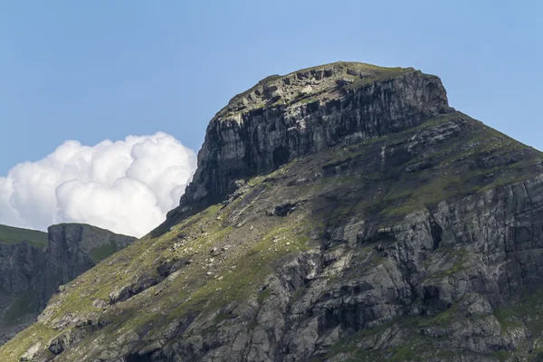 Paisagem montanha rochosa — Fotografia de Stock