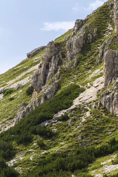 Liggande rocky mountain — Stockfoto