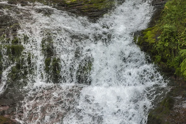 Wodospad na rzece — Zdjęcie stockowe