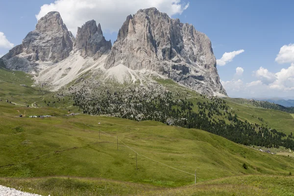 Landschap rotsachtige berg — Stockfoto