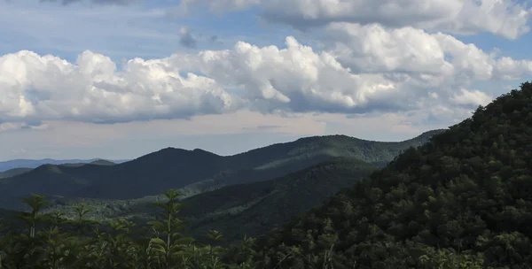 Paesaggio montano — Foto Stock