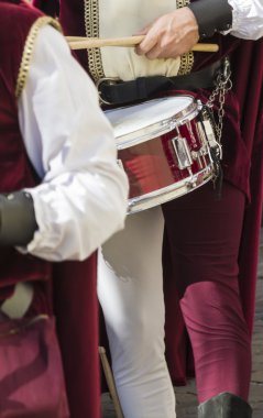 davul ve tefleri Ortaçağ müzisyenler