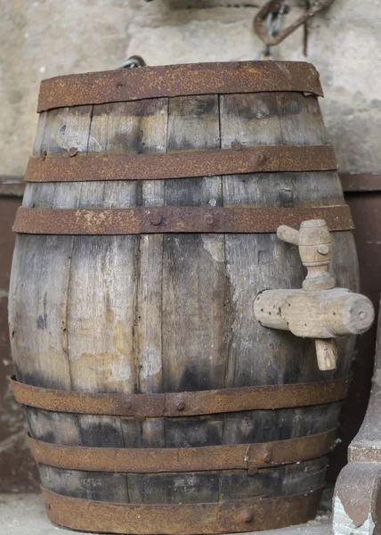 Old wine barrel — Stock Photo, Image