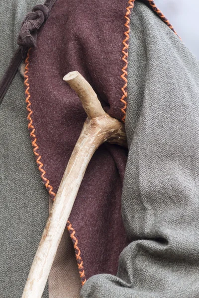 Vecchio mant con bastone — Foto Stock
