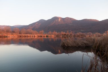 doğal peyzaj göl günbatımı