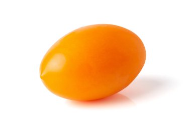 Beyaz arkaplanda izole edilmiş sarı domates