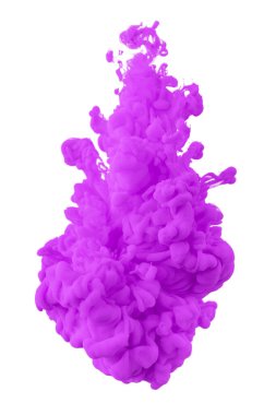 Sudaki akrilik mürekkep beyaz arkaplanda izole edilmiş soyut bir duman deseni oluşturur.