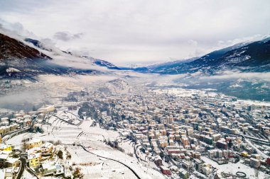 Valtellina (IT), Sondrio, kış hava manzarası