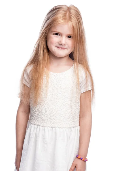 Güzel gülümseyen dört yaşındaki küçük kız — Stok fotoğraf