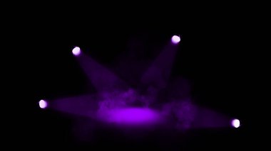 Projektör parlak stadyum ışıkları. Siyah arka planda duman olan spot ışıkları. Stadyumda ışıklandırmalı ödül töreni. Sahne aydınlatması parlıyor. Stok illüstrasyonu.