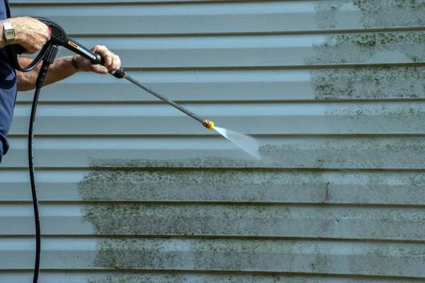 Years Mold Mildew Growth Being Diligently Cleaned Homeowner Good Power — Stock Photo, Image