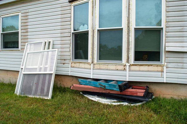 Shutters Trim Have Been Removed All Old Windows Very Soon — Stock Photo, Image