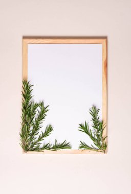 biberiye dallı beyaz kağıt