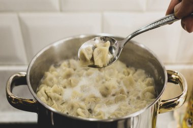 Kıymalı Türk mantısı.