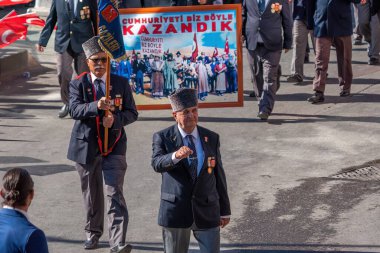 Türkiye Antalya, Mustafa Kemal Atatürk, Cumhuriyet Günü kutlamalarının kurucusu::: 10-29-2024-10: 44: 02 + 03 Türkiye