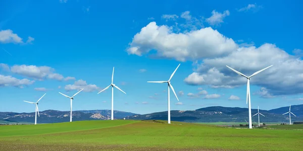 Windmill Energy Transformation Windmill Turbines Picturesque Landscape Green Grass Field — Stock Photo, Image