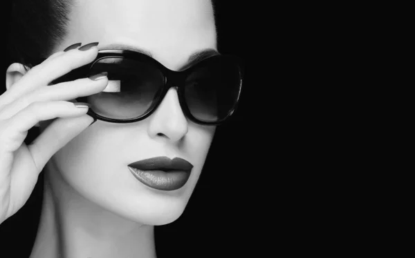 Monochrome Stylish Woman Face Trendy Sunglasses High Fashion Portrait — Stock Photo, Image