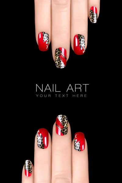 Leopard Nail Art. Nail Polish Stickers with Animal Print — Stock Photo, Image