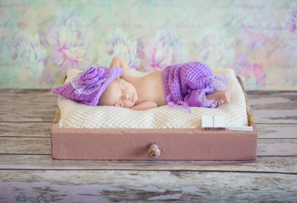 Newborn baby girl asleep — Stock Photo, Image